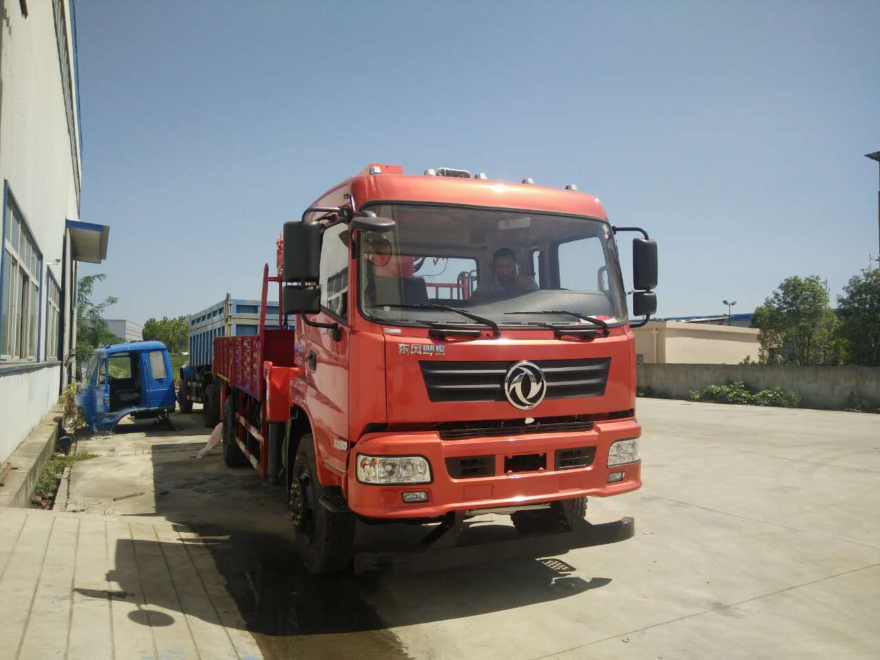 隨車吊廠家直銷 隨車吊廠家直銷