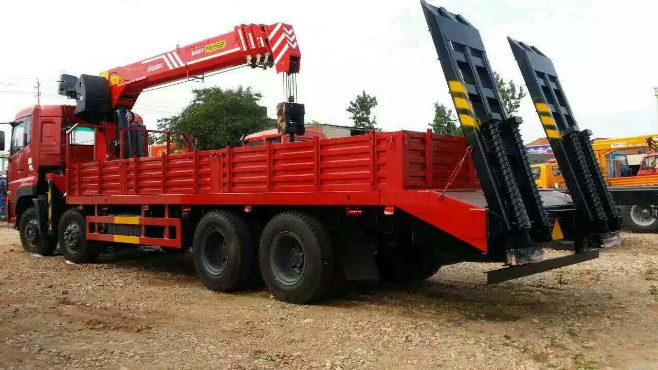 拖挖機隨車吊 拖挖機隨車吊