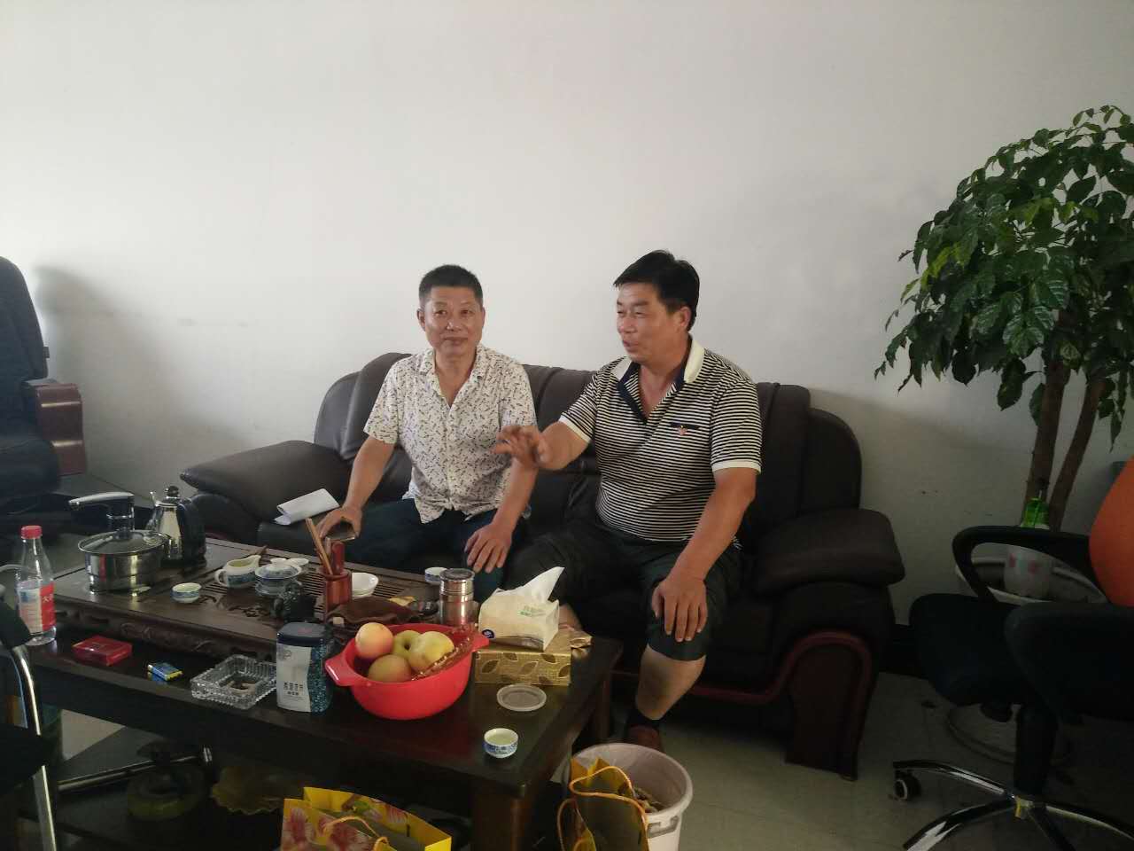 緣份讓兩個新老客戶相聚在一起 緣份讓兩個新老客戶相聚在一起