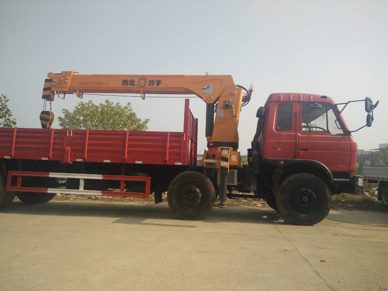 東風12噸隨車吊 東風12噸隨車吊