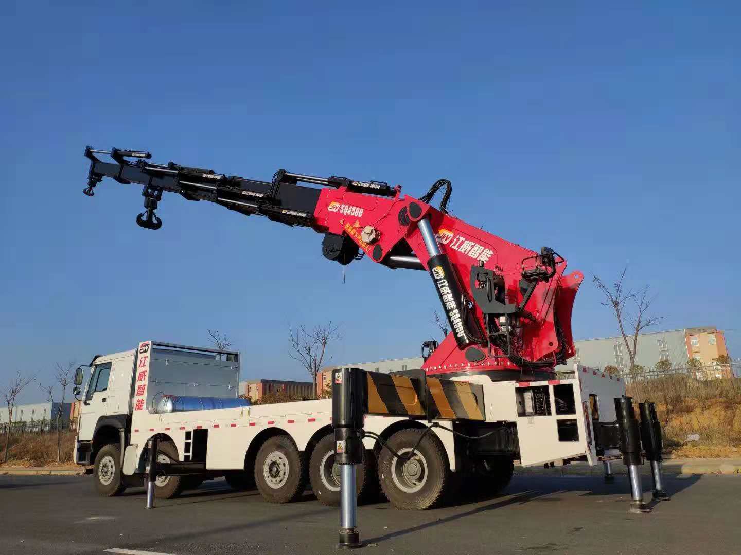 100噸折臂吊 100噸折臂吊